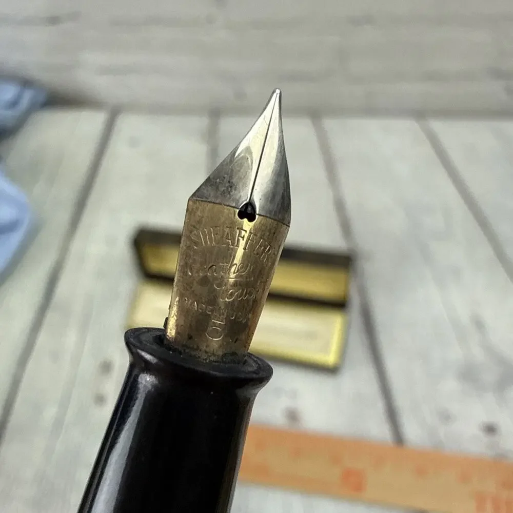 Vintage Sheaffer Fountain Pen Striated Green Nib #5 Feather Touch With Box